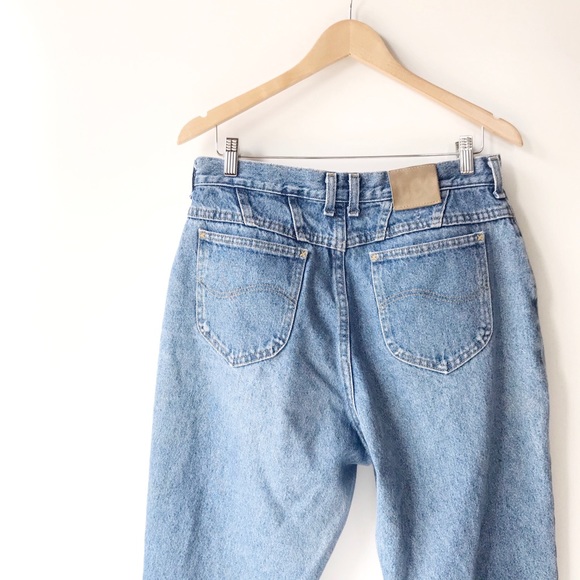 rigid denim jeans